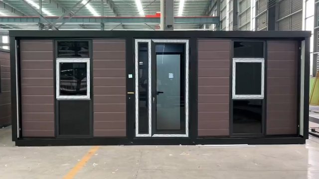 Wing Expandable Glamping Cabin | Open Instantly, Easy Delivery, Low Logistics Cost
#GlampingHouse #GlampingCabin #ResortPrefabRoom #HolidayCabin #TourismModularHousing