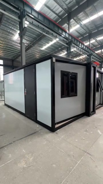 Build Your Glamping Resort Fast with Wing Expandable Container House
#GlampingResort #PrefabGlamping #ExpandableVacationCabin #MobileResortRoom #PortableHolidayHome